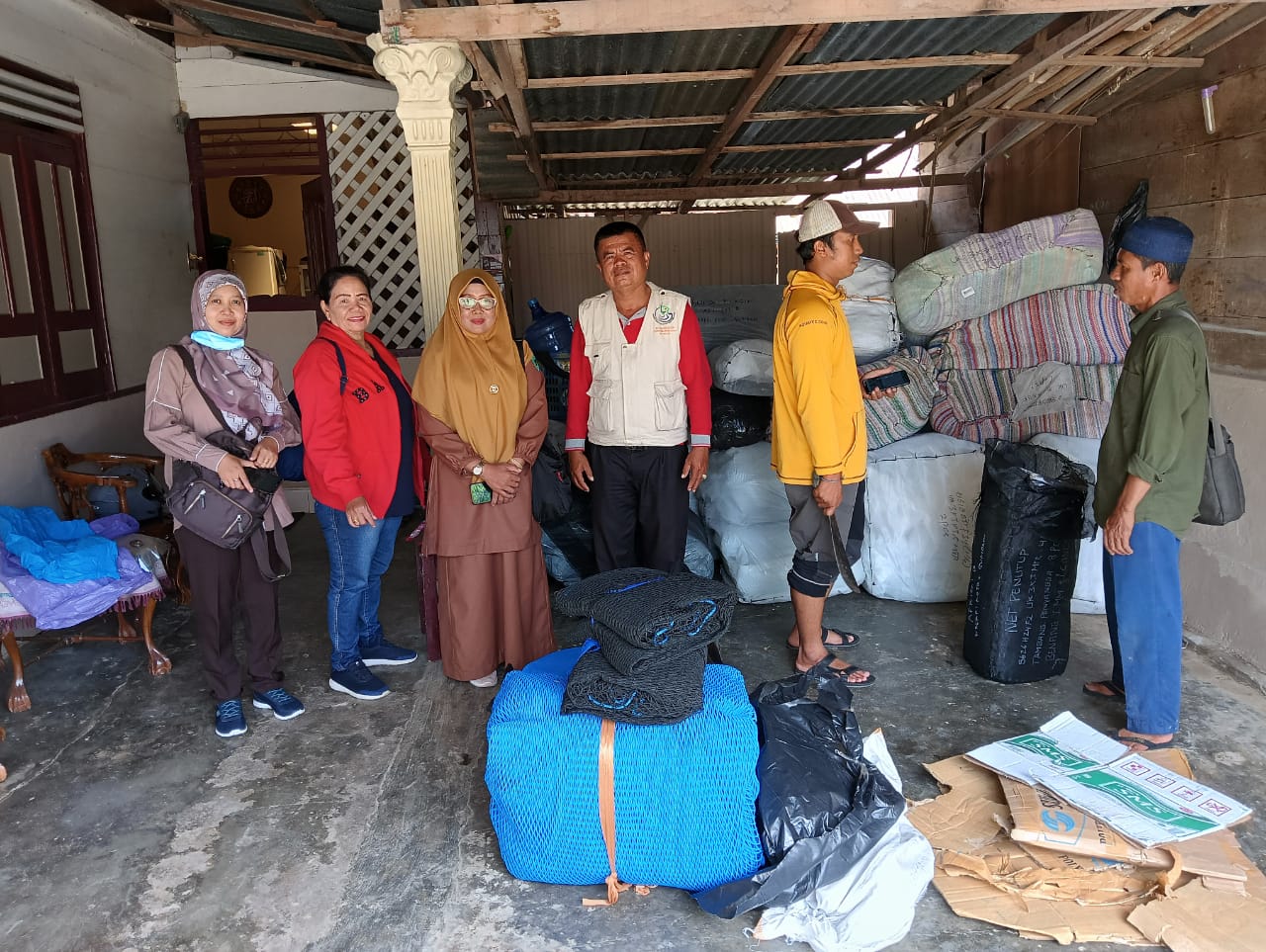 Dinas Perikanan dan Pangan bersama tim KKP RI cek KJA HDPE di Sungai Bungin 