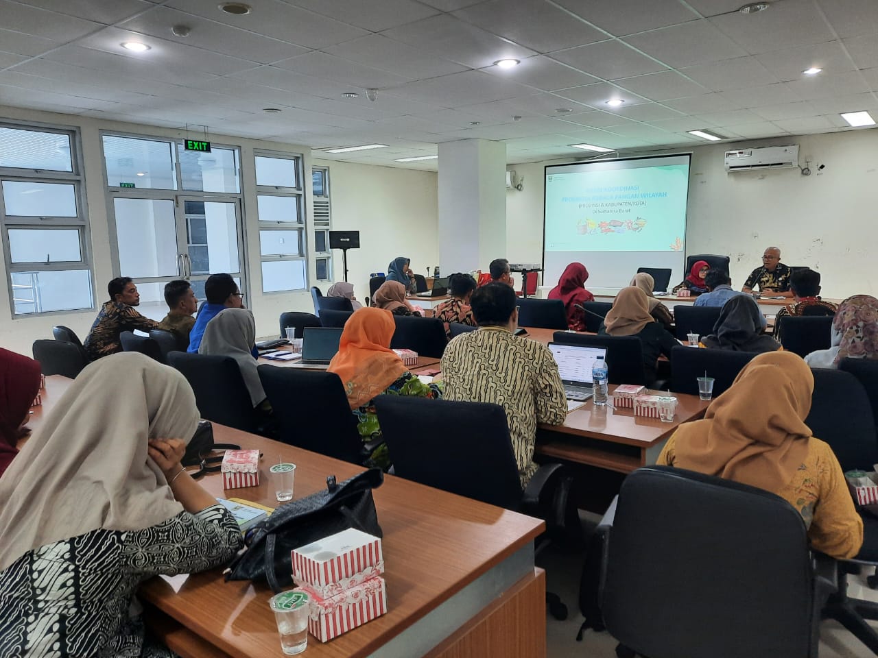 Rapat Koordinasi Penyusunan Prognosa Neraca Pangan Wilayah Provinsi dan Kabupaten/Kota di Sumbar
