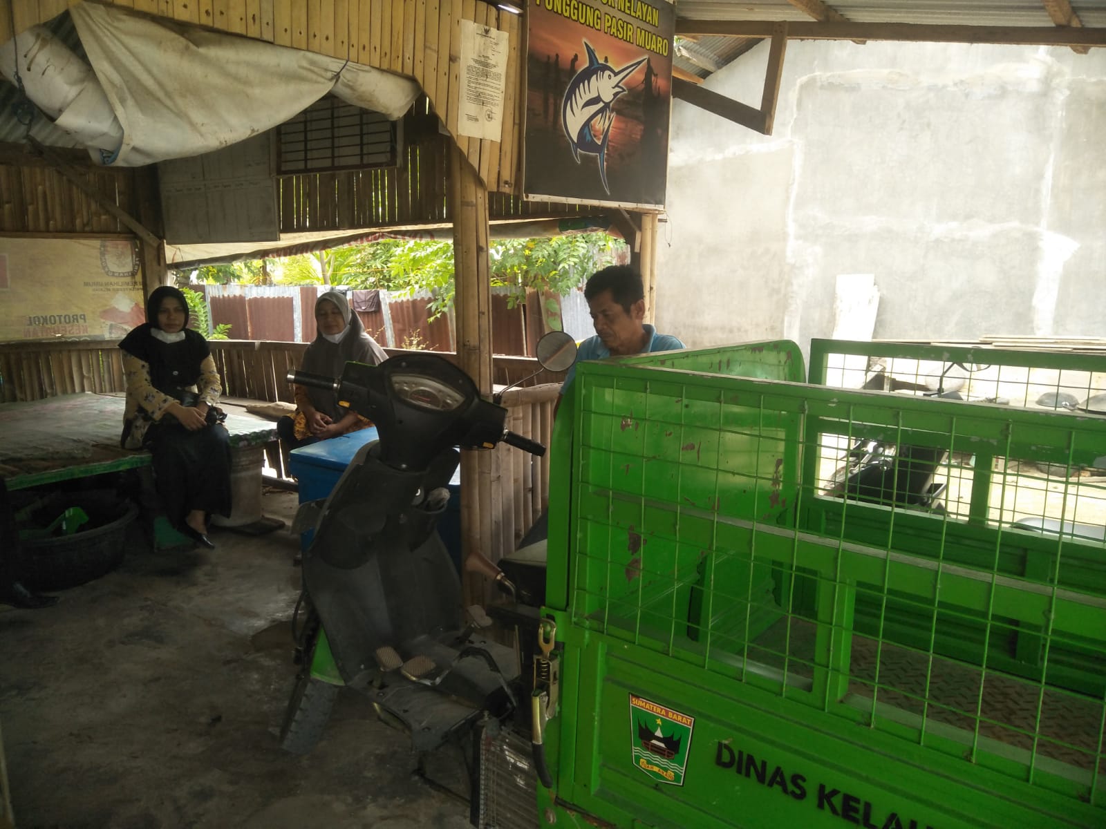 KUNJUNGAN KE KELOMPOK POKLAHSAR KARYA BERSAMA DI PANTAI CAROCOK PAINAN