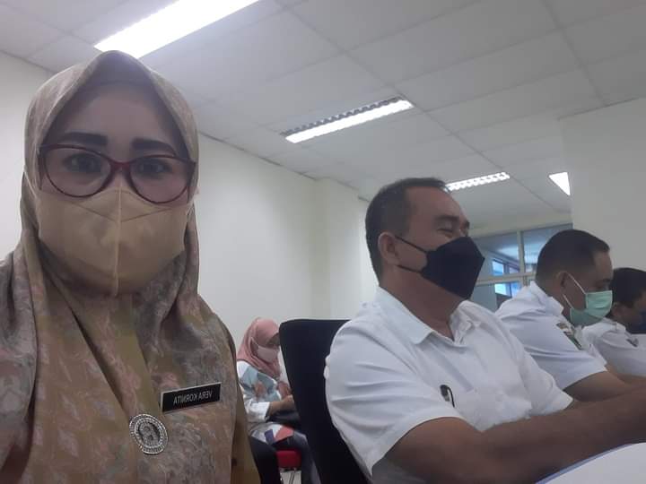 MENGIKUTI PERTEMUAN NAGARI MANDIRI PANGAN DI AULA DINAS PANGAN PROVINSI SUMATERA BARAT