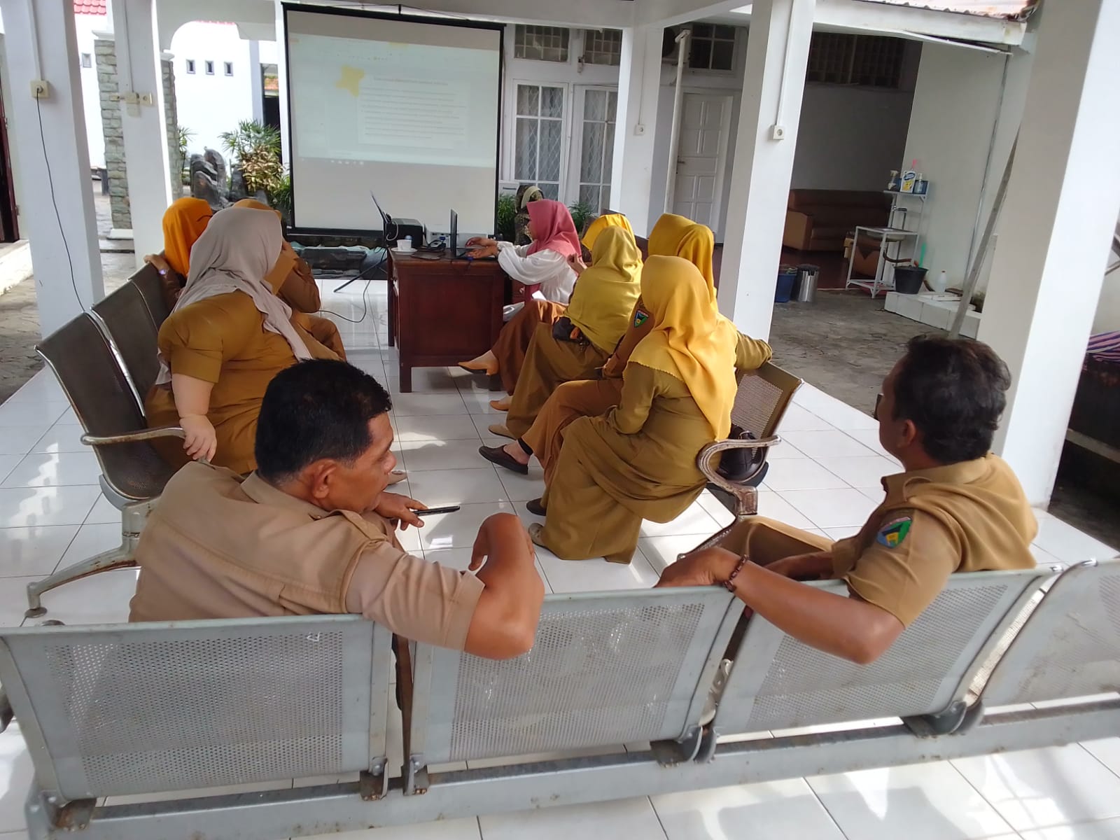 PERSIAPAN EXPOSE PROGRAM FORIKAN KABUPATEN PESISIR SELATAN DI RUMAH DINAS WAKIL BUPATI PESISIR SELAT