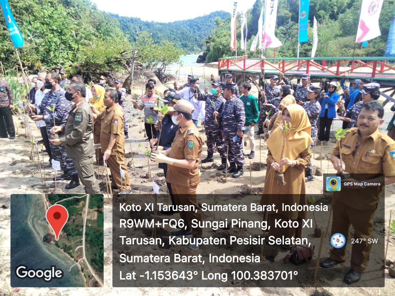 PENANAMAN MANGROVE SECARA SERENTAK DAN NASIONAL DI SUNGAI PINANG KEC. KOTO XI TARUSAN